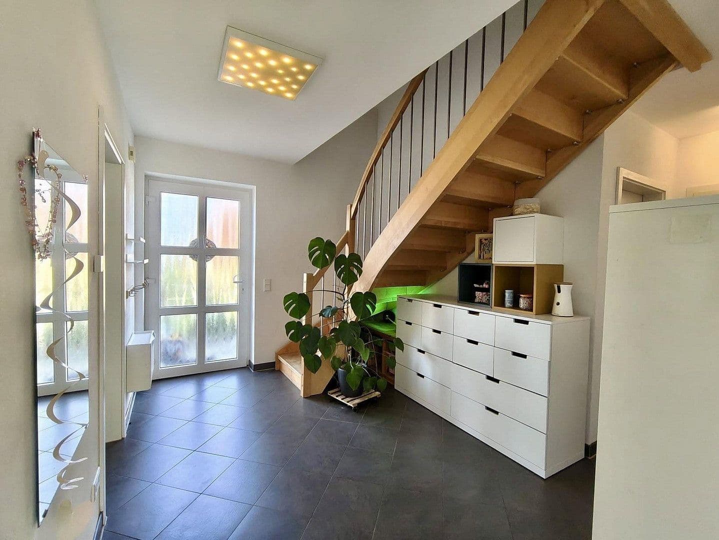 Predaj domu 125 m², pozemok 606 m², Oberschweinbach, Bavorsko Predaj domu 125 m², pozemok 606 m², Oberschweinbach, Bavorsko