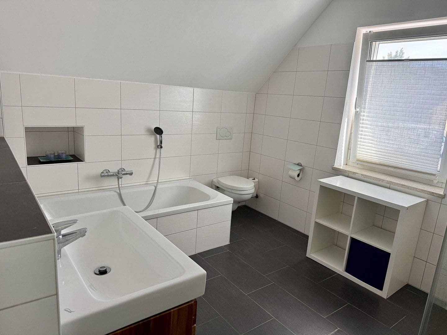 Predaj domu 125 m², pozemok 606 m², Oberschweinbach, Bavorsko Predaj domu 125 m², pozemok 606 m², Oberschweinbach, Bavorsko