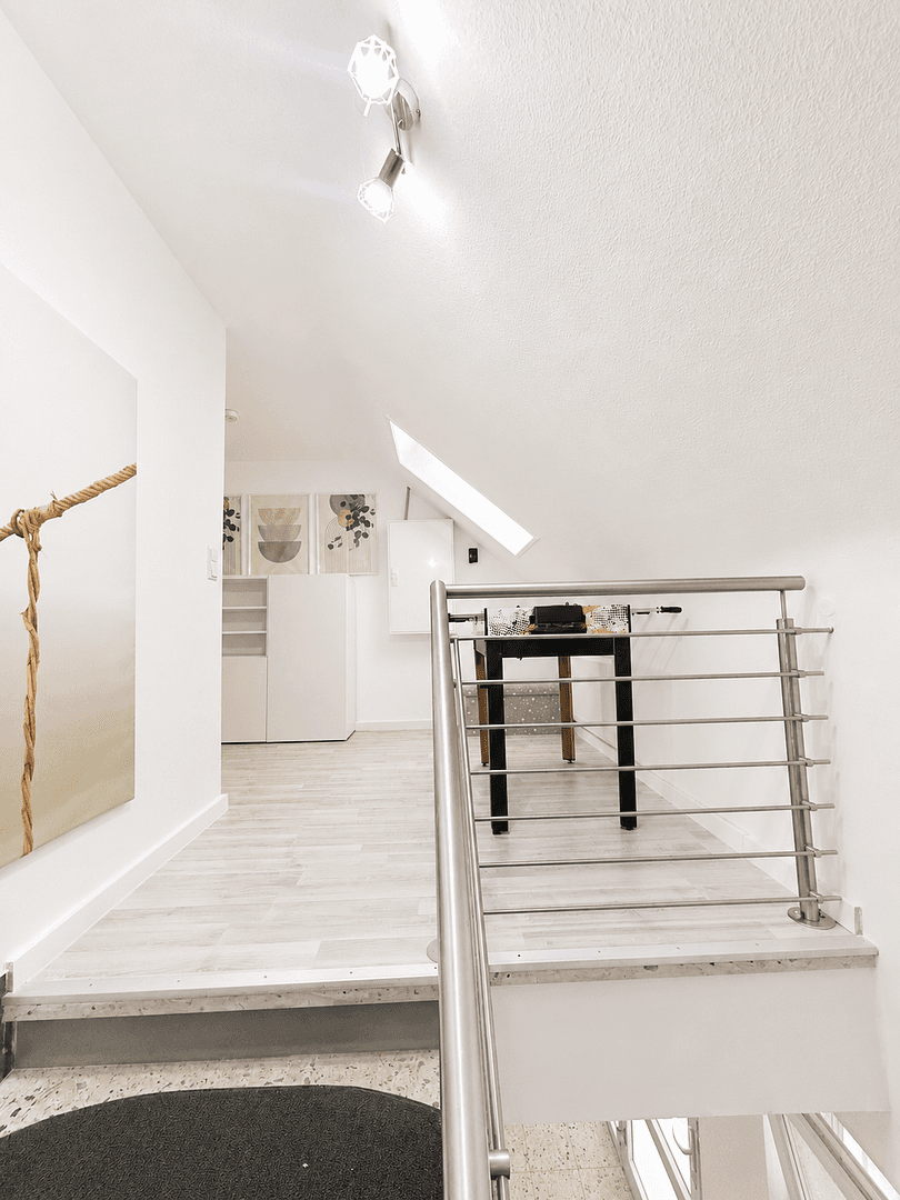 Predaj domu 120 m², pozemok 419 m², Weinstr. 47, Oberderdingen, Bádensko-Wurttembersko Predaj domu 120 m², pozemok 419 m², Weinstr. 47, Oberderdingen, Bádensko-Wurttembersko