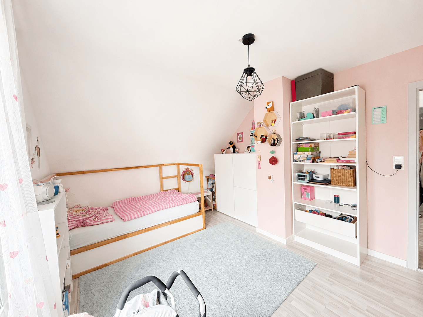 Predaj domu 120 m², pozemok 419 m², Weinstr. 47, Oberderdingen, Bádensko-Wurttembersko Predaj domu 120 m², pozemok 419 m², Weinstr. 47, Oberderdingen, Bádensko-Wurttembersko
