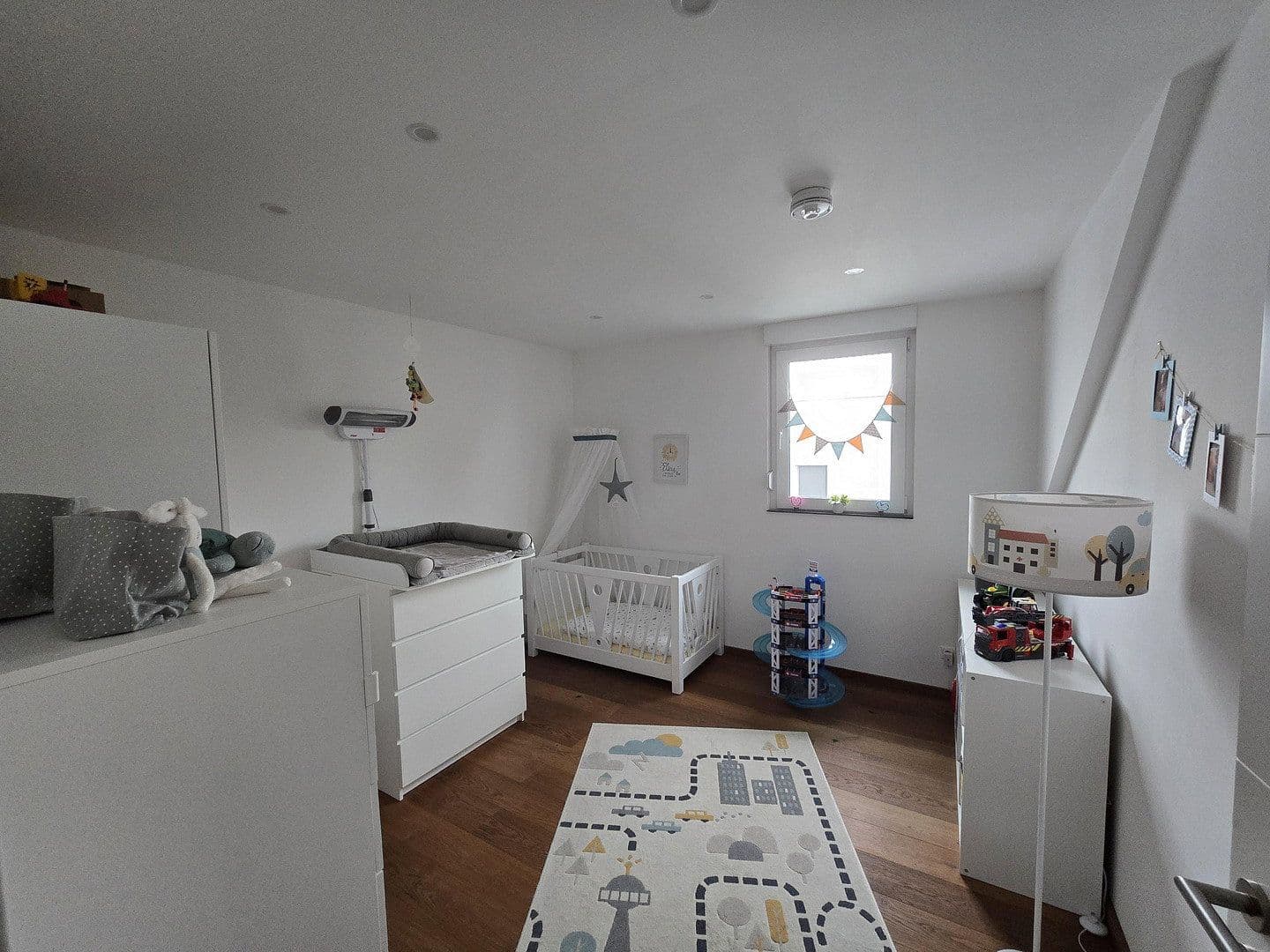 Predaj bytu 4-izbový 126 m², Eggenstein-Leopoldshafen, Bádensko-Wurttembersko Predaj bytu 4-izbový 126 m², Eggenstein-Leopoldshafen, Bádensko-Wurttembersko