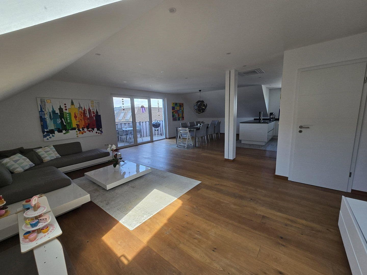 Predaj bytu 4-izbový 126 m², Eggenstein-Leopoldshafen, Bádensko-Wurttembersko Predaj bytu 4-izbový 126 m², Eggenstein-Leopoldshafen, Bádensko-Wurttembersko