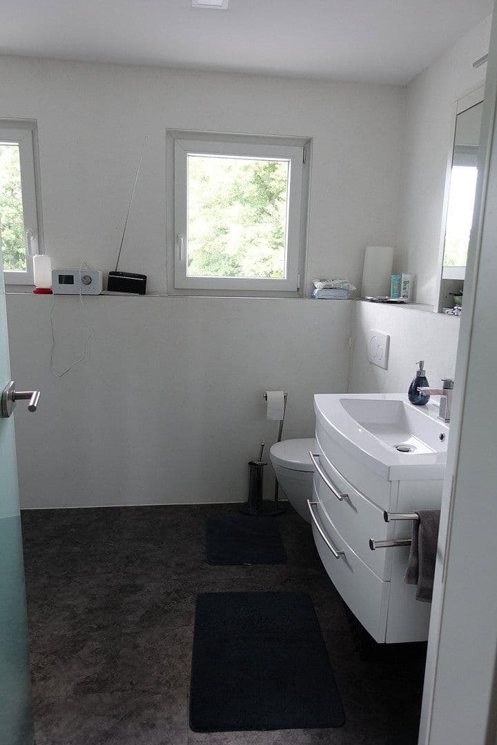 Predaj domu 180 m², pozemok 39.000 m², Buchen (Odenwald), Bádensko-Wurttembersko Predaj domu 180 m², pozemok 39.000 m², Buchen (Odenwald), Bádensko-Wurttembersko