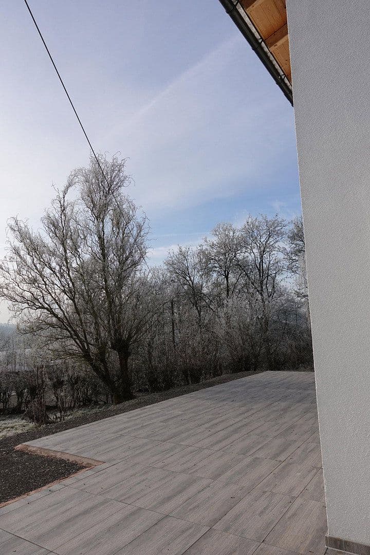 Predaj domu 180 m², pozemok 39.000 m², Buchen (Odenwald), Bádensko-Wurttembersko Predaj domu 180 m², pozemok 39.000 m², Buchen (Odenwald), Bádensko-Wurttembersko