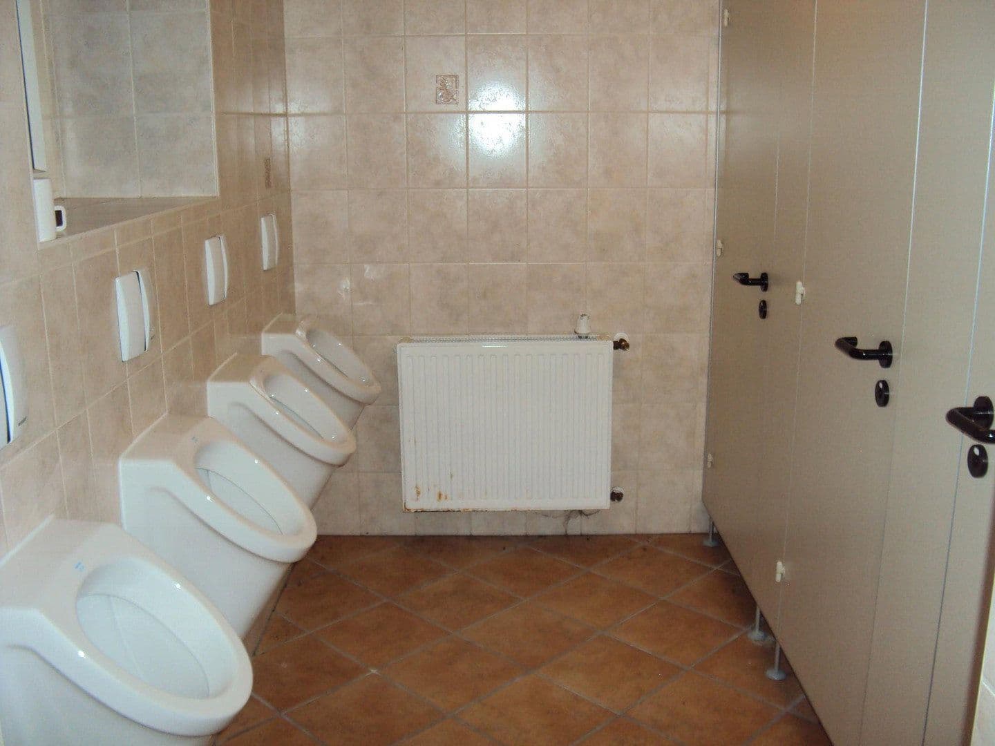 Predaj nebytového priestoru 1.650 m², Braunlage, Dolné Sasko Predaj nebytového priestoru 1.650 m², Braunlage, Dolné Sasko