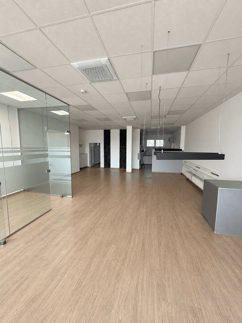 Prenájom kancelárie 145 m², Baumannstr 6, Amberg, Bavorsko Prenájom kancelárie 145 m², Baumannstr 6, Amberg, Bavorsko