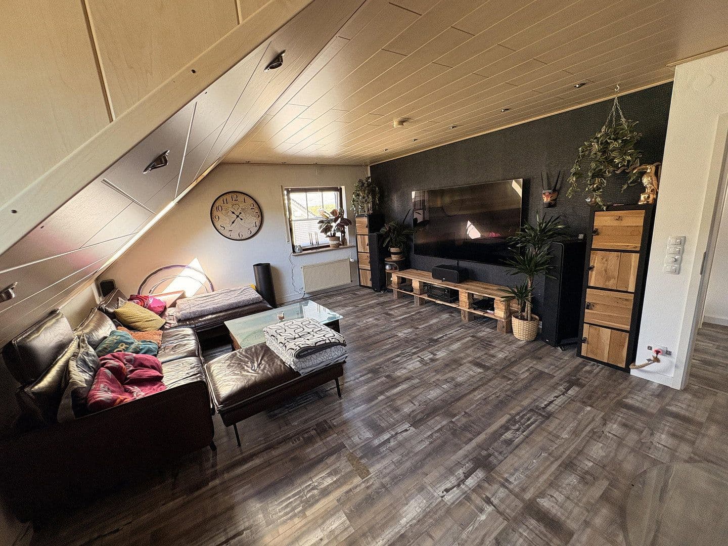 Predaj bytu 4-izbový 103 m², Wilnsdorf, Severné Porýnie - Westfálsko Predaj bytu 4-izbový 103 m², Wilnsdorf, Severné Porýnie - Westfálsko