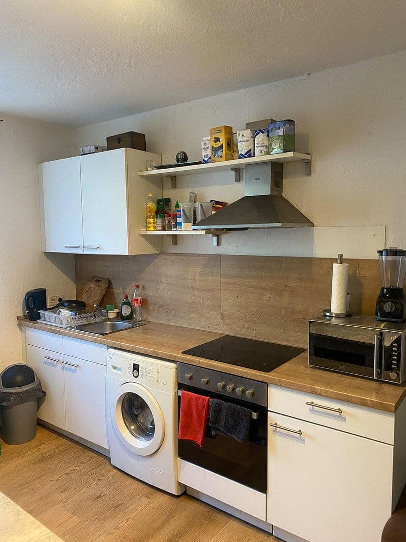 Prenájom bytu 1-izbový 38 m², Duissernstraße 83, Duisburg, Severné Porýnie - Westfálsko Prenájom bytu 1-izbový 38 m², Duissernstraße 83, Duisburg, Severné Porýnie - Westfálsko