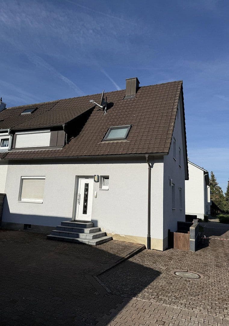 Predaj domu 110 m², pozemok 580 m², Danzinerstraße 8, Heitersheim, Bádensko-Wurttembersko Predaj domu 110 m², pozemok 580 m², Danzinerstraße 8, Heitersheim, Bádensko-Wurttembersko