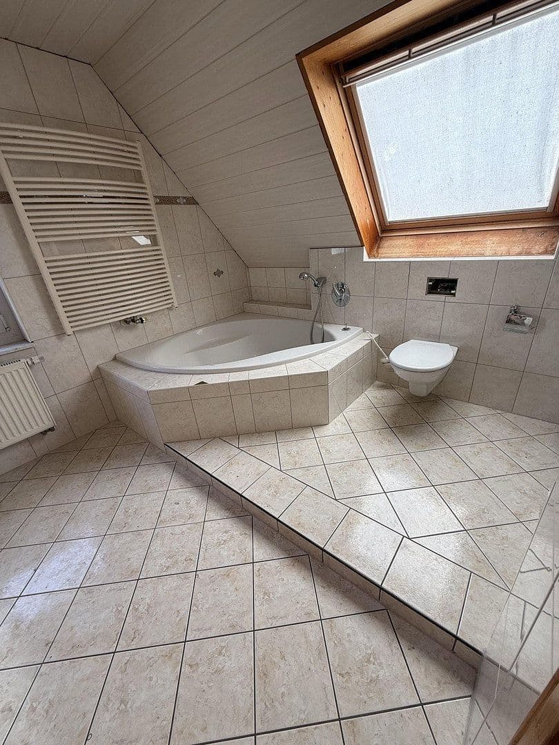 Predaj domu 110 m², pozemok 580 m², Danzinerstraße 8, Heitersheim, Bádensko-Wurttembersko Predaj domu 110 m², pozemok 580 m², Danzinerstraße 8, Heitersheim, Bádensko-Wurttembersko
