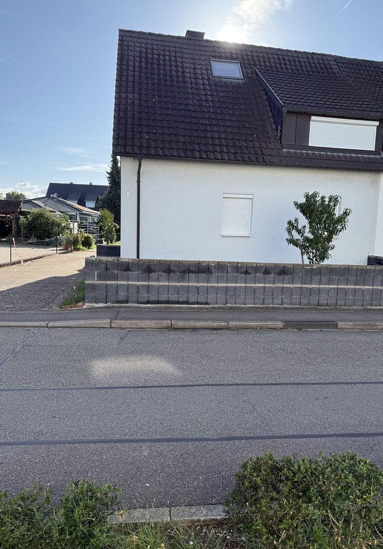 Predaj domu 110 m², pozemok 580 m², Danzinerstraße 8, Heitersheim, Bádensko-Wurttembersko Predaj domu 110 m², pozemok 580 m², Danzinerstraße 8, Heitersheim, Bádensko-Wurttembersko