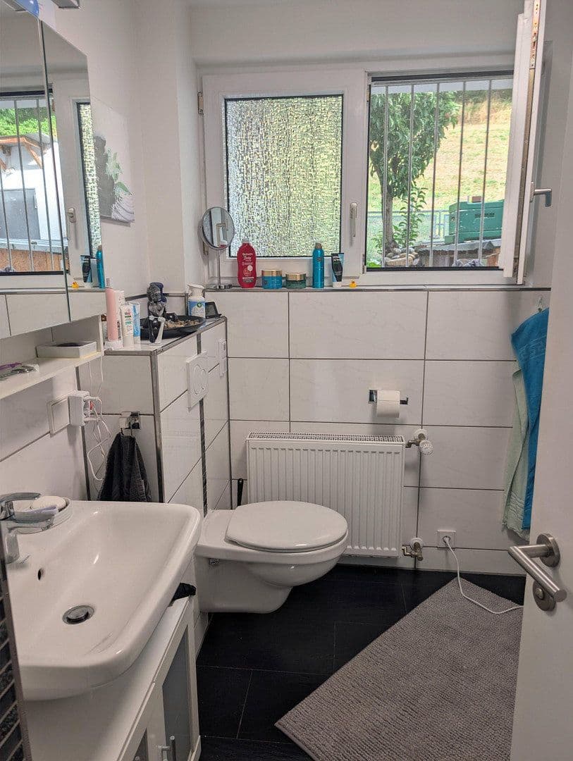 Predaj domu 185 m², pozemok 500 m², Bärsbacher Weg 19, Weinheim, Bádensko-Wurttembersko Predaj domu 185 m², pozemok 500 m², Bärsbacher Weg 19, Weinheim, Bádensko-Wurttembersko