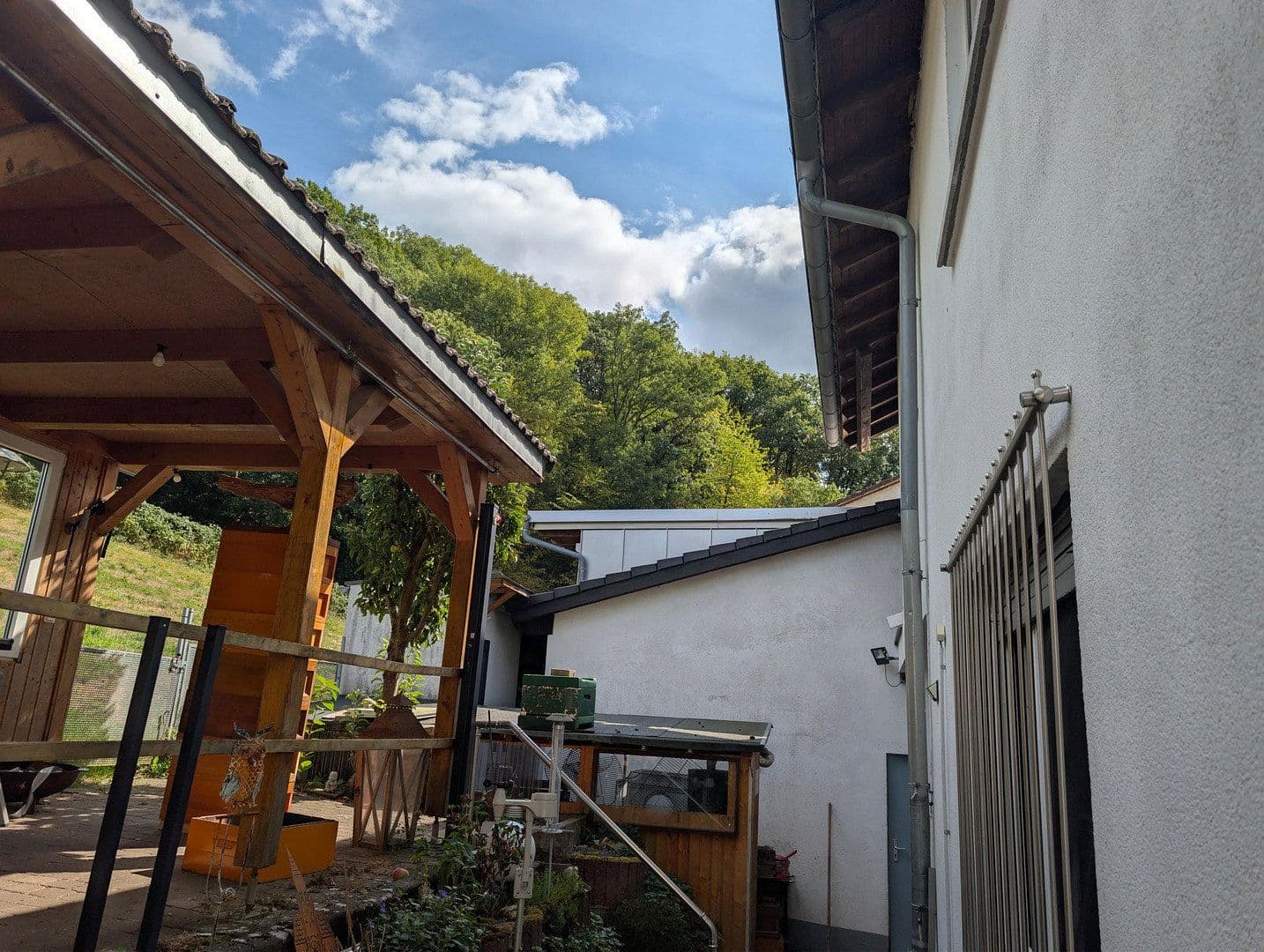 Predaj domu 185 m², pozemok 500 m², Bärsbacher Weg 19, Weinheim, Bádensko-Wurttembersko Predaj domu 185 m², pozemok 500 m², Bärsbacher Weg 19, Weinheim, Bádensko-Wurttembersko