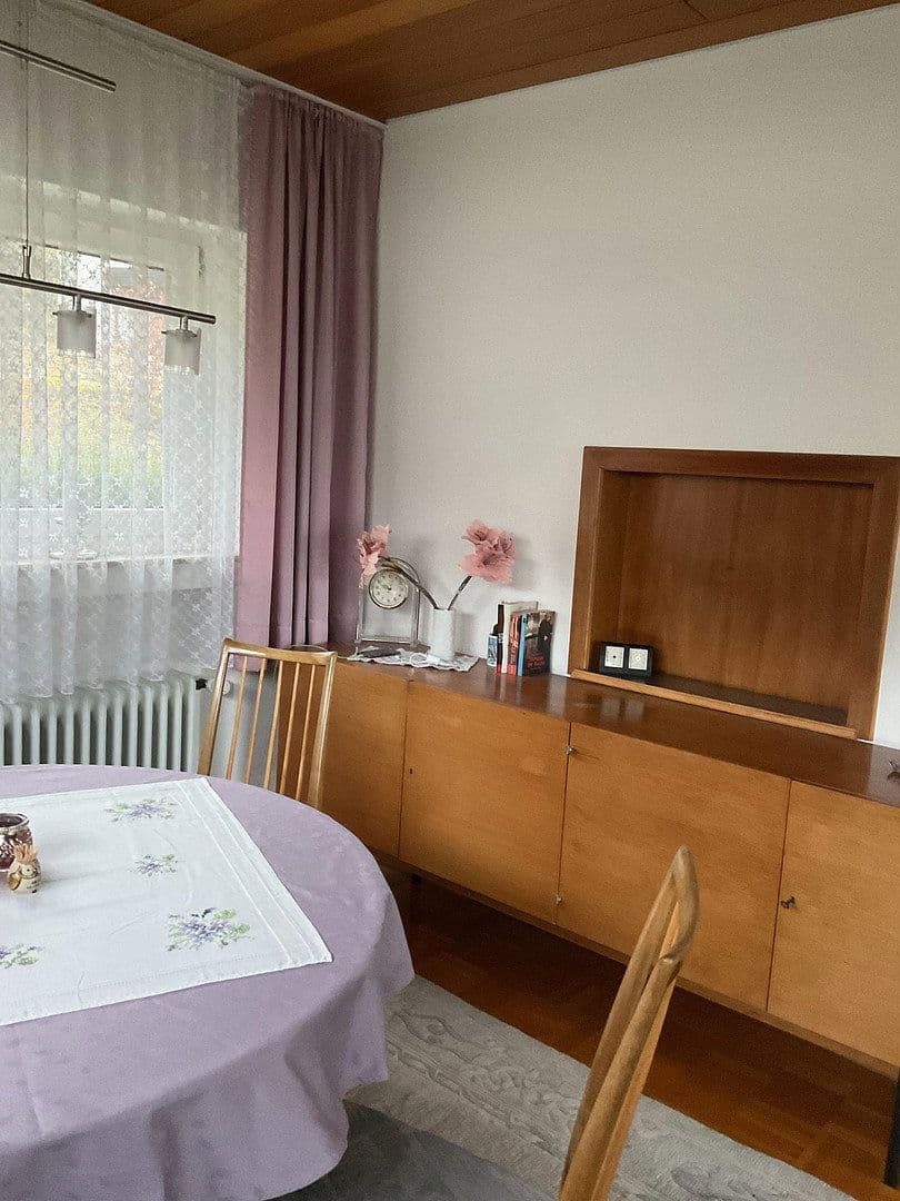 Prenájom domu 180 m², pozemok 571 m², Fridingen an der Donau, Bádensko-Wurttembersko Prenájom domu 180 m², pozemok 571 m², Fridingen an der Donau, Bádensko-Wurttembersko