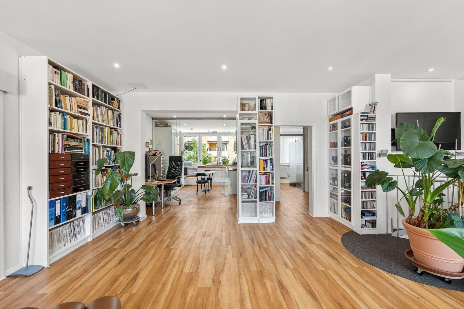 Predaj bytu 3-izbový 107 m², München, Bavorsko Predaj bytu 3-izbový 107 m², München, Bavorsko