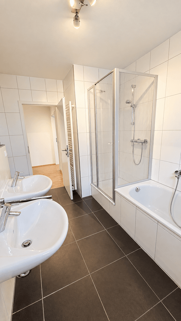 Predaj bytu 4-izbový 125 m², Dr.-Heinrich-Wunderlich-Straße 4, Würzburg-Lengfeld, Bavorsko Predaj bytu 4-izbový 125 m², Dr.-Heinrich-Wunderlich-Straße 4, Würzburg-Lengfeld, Bavorsko