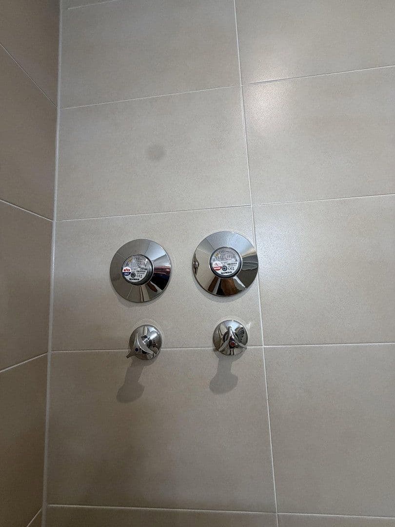 Predaj bytu 3-izbový 96 m², Berlin, Berlín Predaj bytu 3-izbový 96 m², Berlin, Berlín