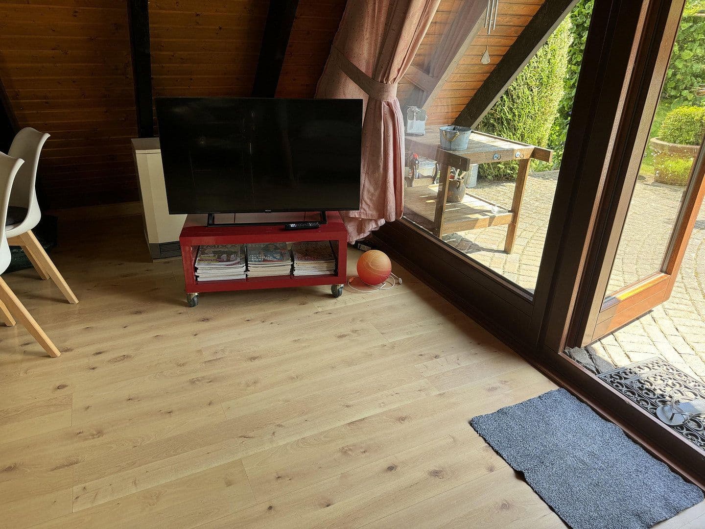 Predaj domu 65 m², pozemok 385 m², Feriendorf 202, Blankenheim, Severné Porýnie - Westfálsko Predaj domu 65 m², pozemok 385 m², Feriendorf 202, Blankenheim, Severné Porýnie - Westfálsko