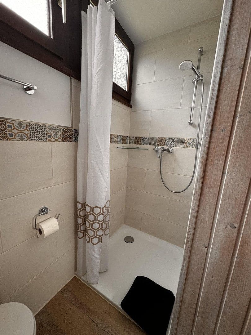 Predaj domu 65 m², pozemok 385 m², Feriendorf 202, Blankenheim, Severné Porýnie - Westfálsko Predaj domu 65 m², pozemok 385 m², Feriendorf 202, Blankenheim, Severné Porýnie - Westfálsko