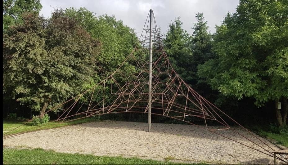 Predaj domu 65 m², pozemok 385 m², Feriendorf 202, Blankenheim, Severné Porýnie - Westfálsko Predaj domu 65 m², pozemok 385 m², Feriendorf 202, Blankenheim, Severné Porýnie - Westfálsko