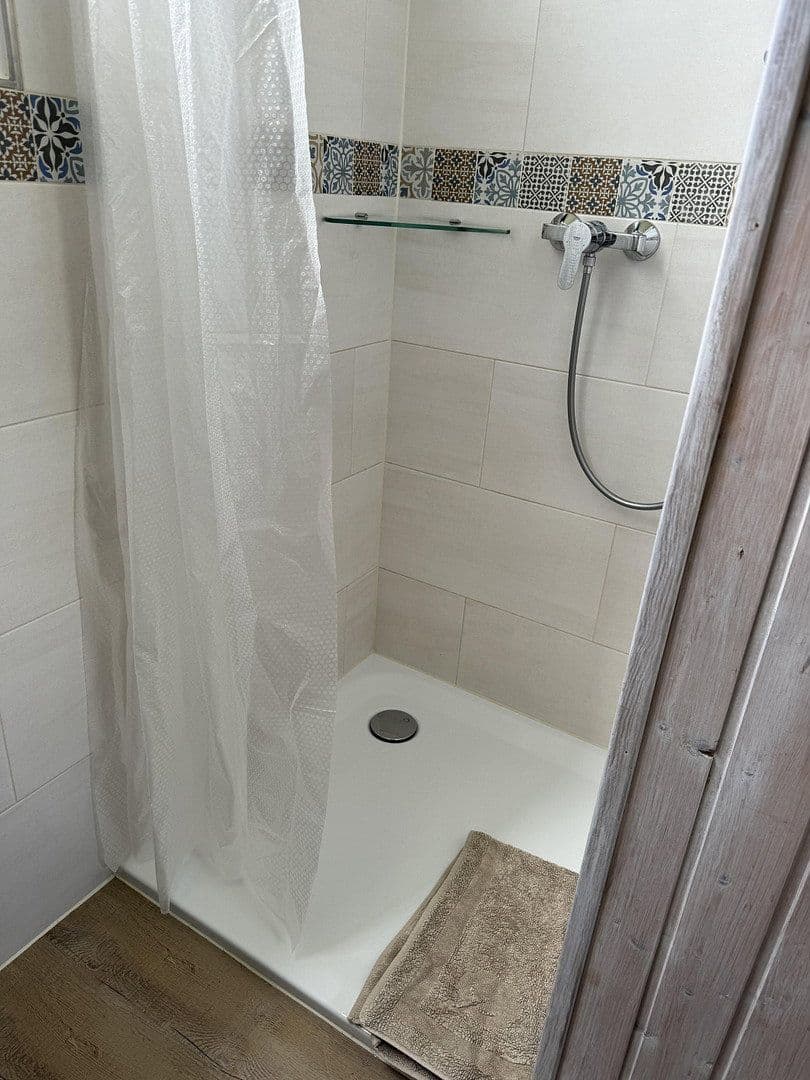 Predaj domu 65 m², pozemok 385 m², Feriendorf 202, Blankenheim, Severné Porýnie - Westfálsko Predaj domu 65 m², pozemok 385 m², Feriendorf 202, Blankenheim, Severné Porýnie - Westfálsko