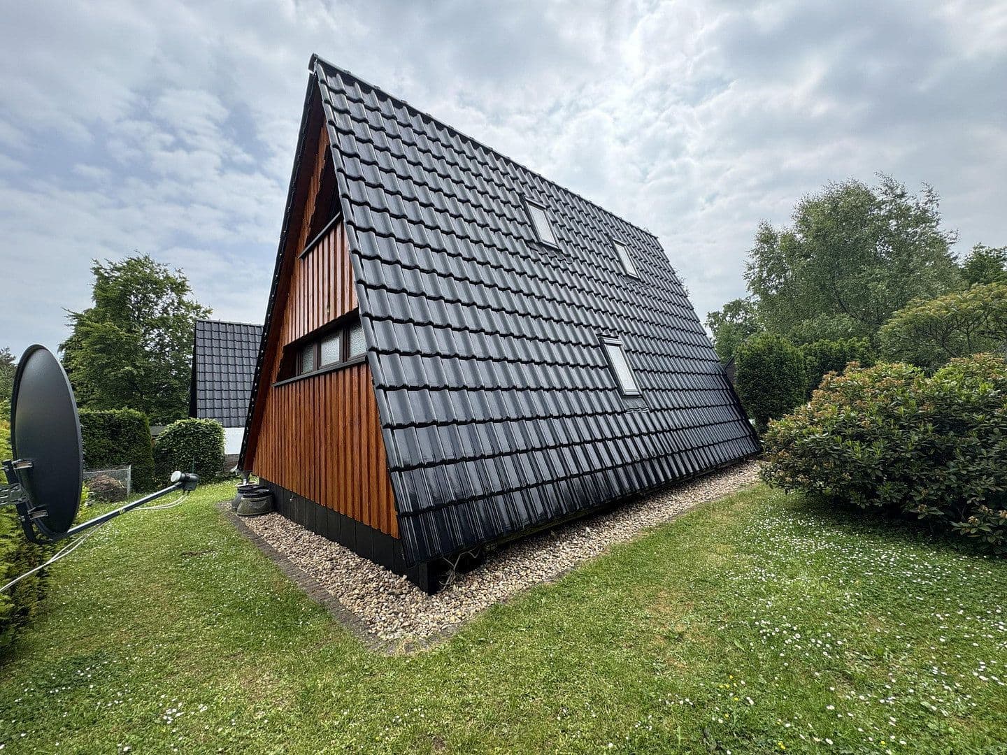 Predaj domu 65 m², pozemok 385 m², Feriendorf 202, Blankenheim, Severné Porýnie - Westfálsko Predaj domu 65 m², pozemok 385 m², Feriendorf 202, Blankenheim, Severné Porýnie - Westfálsko