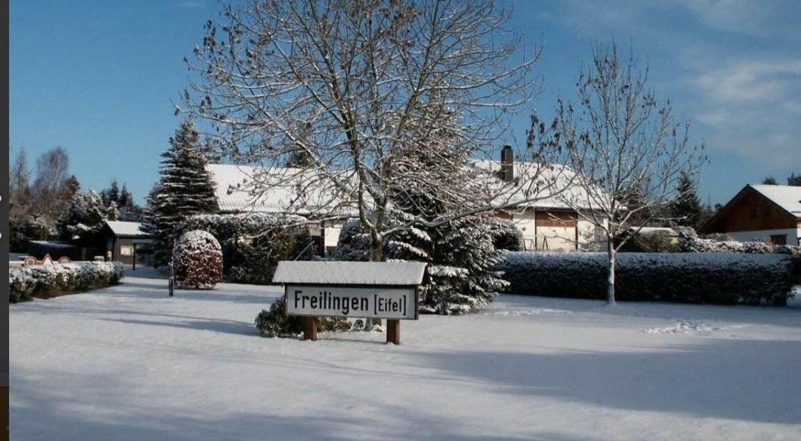 Predaj domu 65 m², pozemok 385 m², Feriendorf 202, Blankenheim, Severné Porýnie - Westfálsko Predaj domu 65 m², pozemok 385 m², Feriendorf 202, Blankenheim, Severné Porýnie - Westfálsko