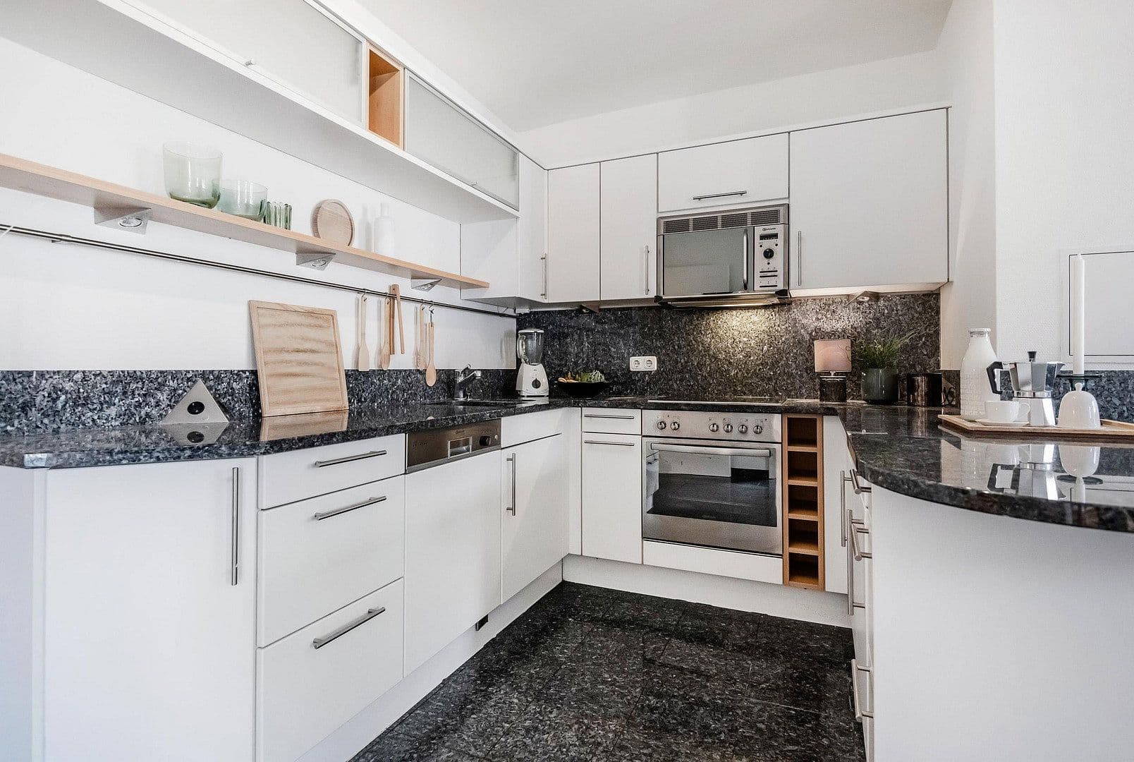 Predaj bytu 2-izbový 70 m², Aidenbachstr 115, München, Bavorsko Predaj bytu 2-izbový 70 m², Aidenbachstr 115, München, Bavorsko