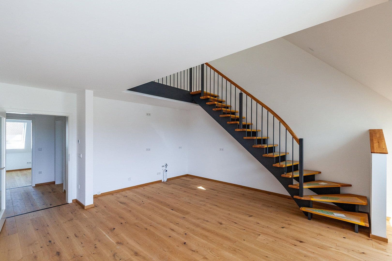 Predaj bytu 4-izbový 97 m², Augsburg, Bavorsko Predaj bytu 4-izbový 97 m², Augsburg, Bavorsko