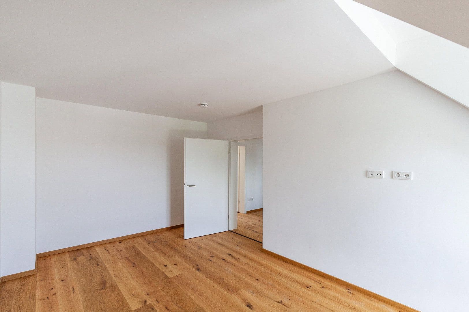 Predaj bytu 4-izbový 97 m², Augsburg, Bavorsko Predaj bytu 4-izbový 97 m², Augsburg, Bavorsko