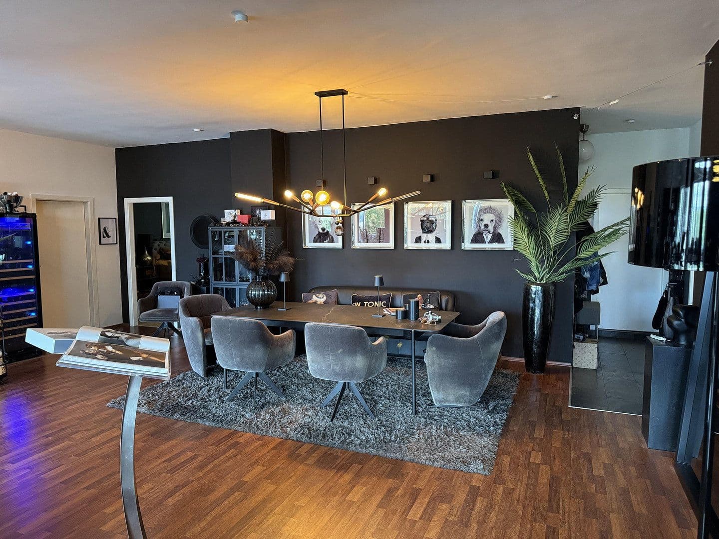Prenájom bytu 4-izbový 180 m², wiesbaden-igstadt, Hesensko Prenájom bytu 4-izbový 180 m², wiesbaden-igstadt, Hesensko