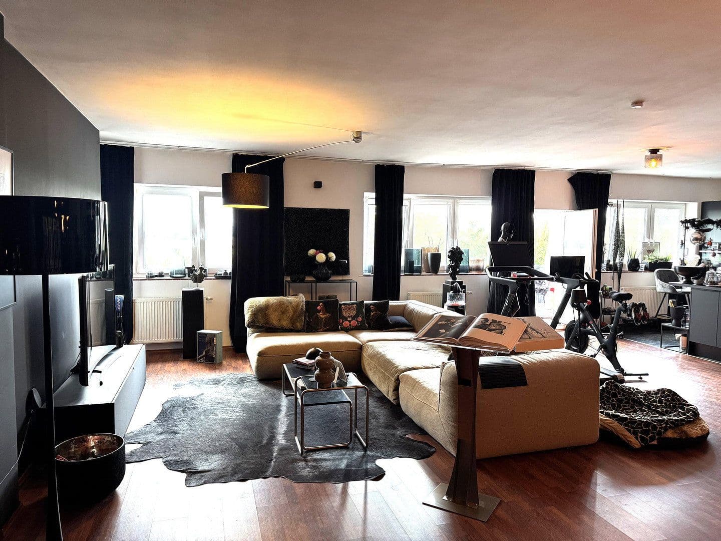 Prenájom bytu 4-izbový 180 m², wiesbaden-igstadt, Hesensko Prenájom bytu 4-izbový 180 m², wiesbaden-igstadt, Hesensko