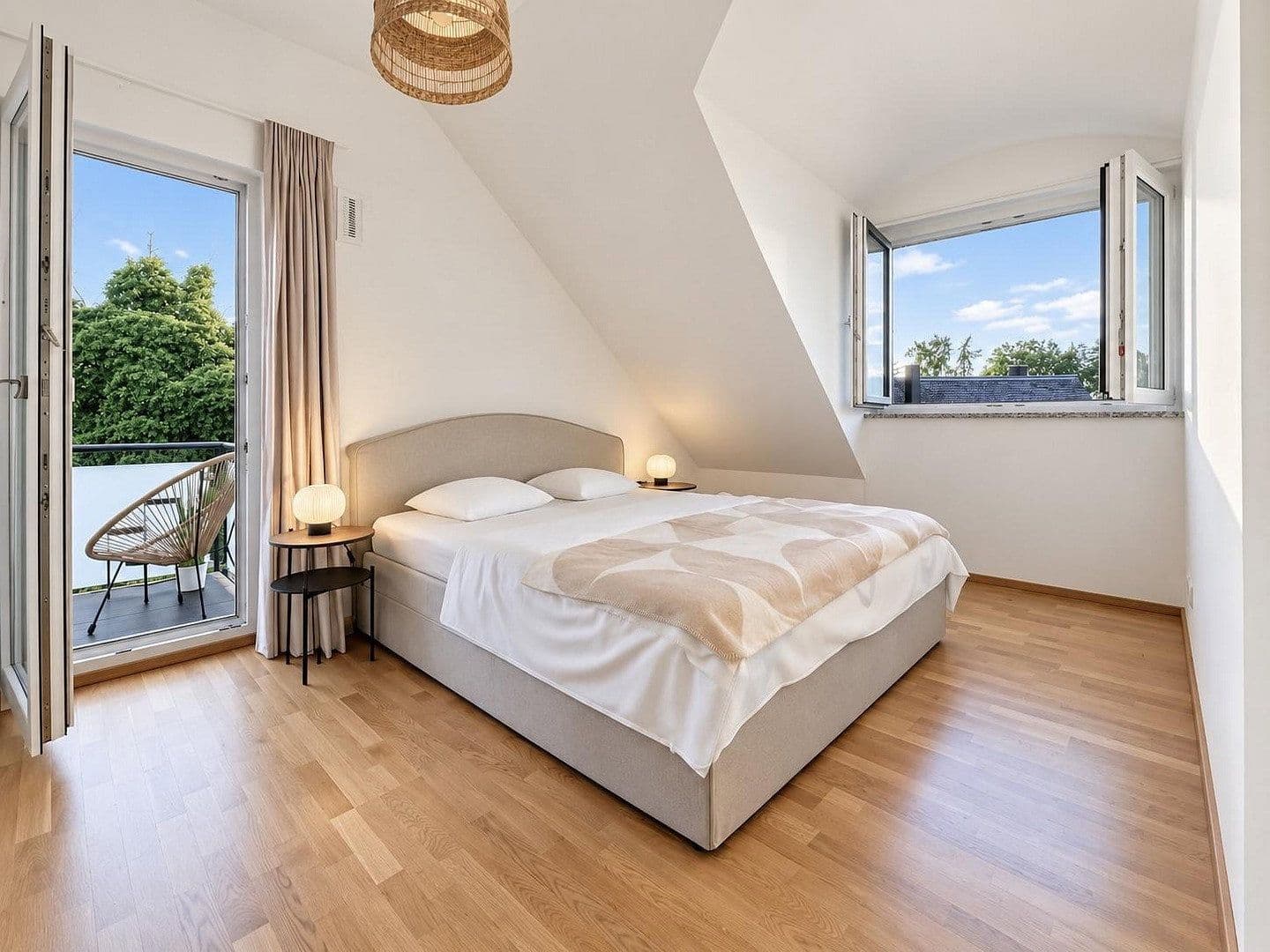 Prenájom bytu 3-izbový 70 m², Hötzlring 20, München, Bavorsko Prenájom bytu 3-izbový 70 m², Hötzlring 20, München, Bavorsko