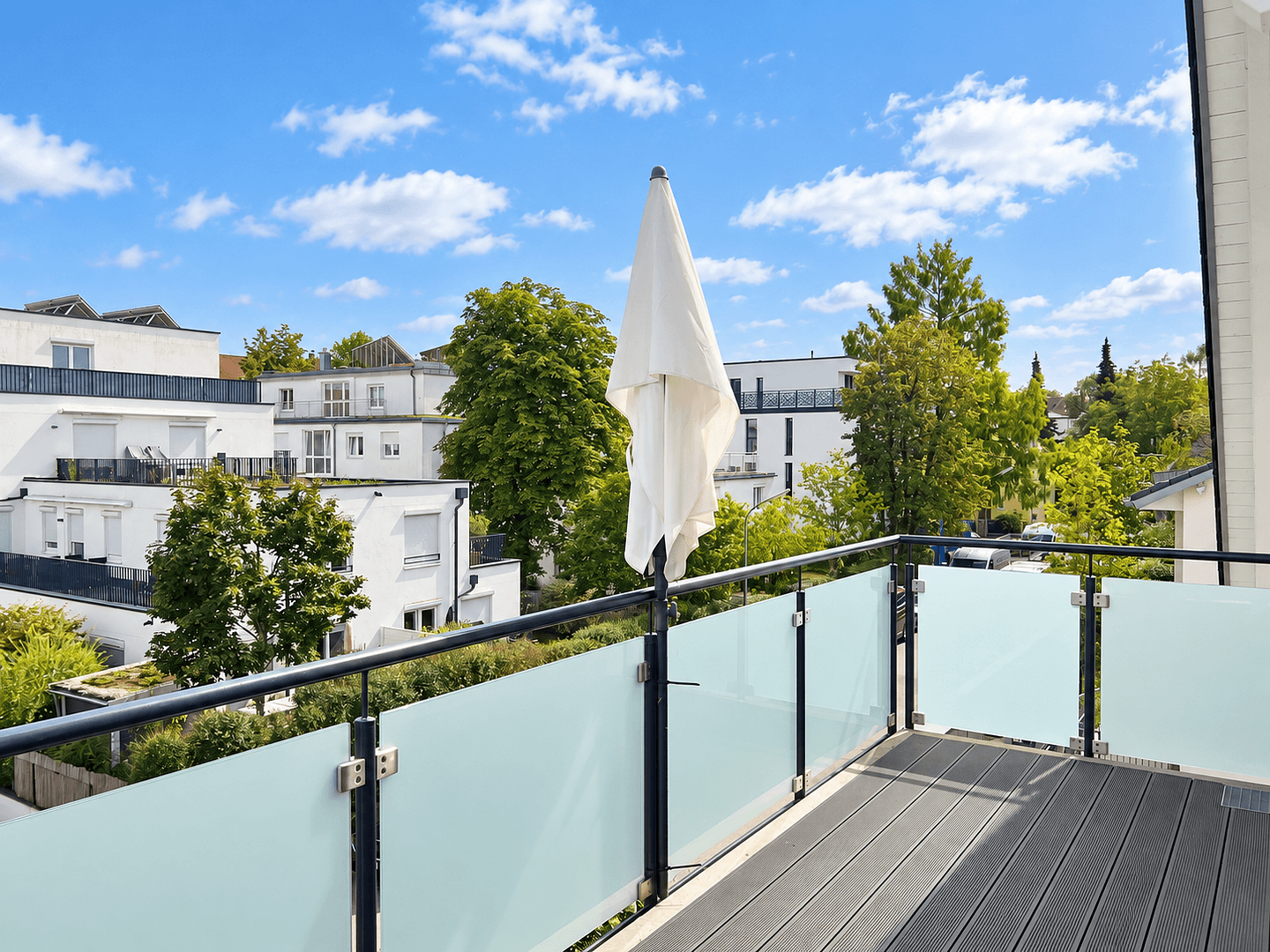 Prenájom bytu 3-izbový 75 m², Hötzlring 20, München, Bavorsko Prenájom bytu 3-izbový 75 m², Hötzlring 20, München, Bavorsko