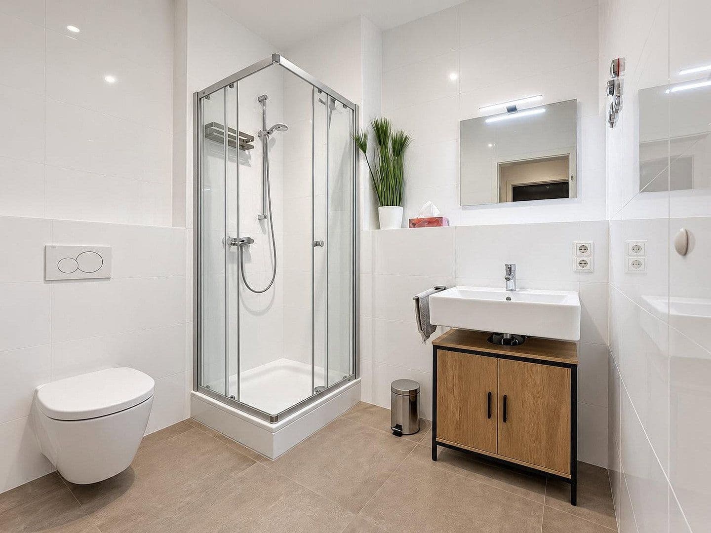 Prenájom bytu 3-izbový 75 m², Hötzlring 20, München, Bavorsko Prenájom bytu 3-izbový 75 m², Hötzlring 20, München, Bavorsko