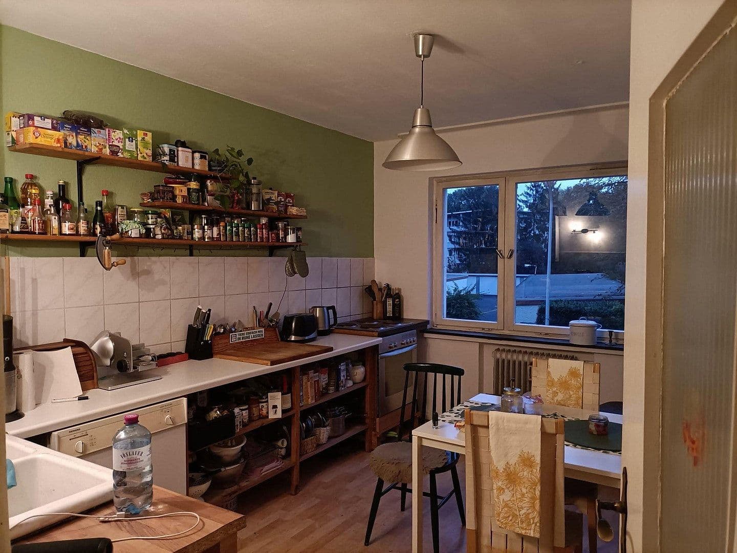 Prenájom bytu 82 m², Sebastianstraße 119, Bonn, Severné Porýnie - Westfálsko Prenájom bytu 82 m², Sebastianstraße 119, Bonn, Severné Porýnie - Westfálsko