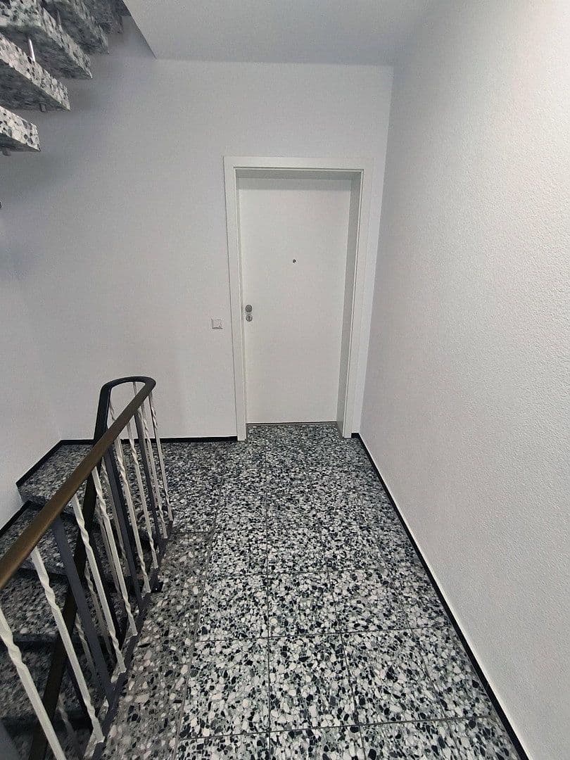Prenájom bytu 3-izbový 100 m², Brigachtal, Bádensko-Wurttembersko Prenájom bytu 3-izbový 100 m², Brigachtal, Bádensko-Wurttembersko
