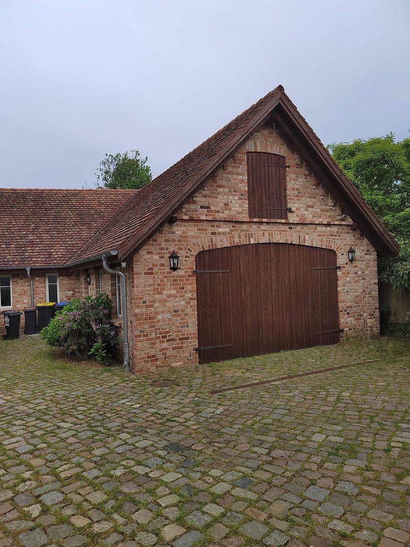Predaj domu 270 m², pozemok 5.875 m², Niendorf bei Berkenthin, Šlezvicko-Holštajnsko Predaj domu 270 m², pozemok 5.875 m², Niendorf bei Berkenthin, Šlezvicko-Holštajnsko