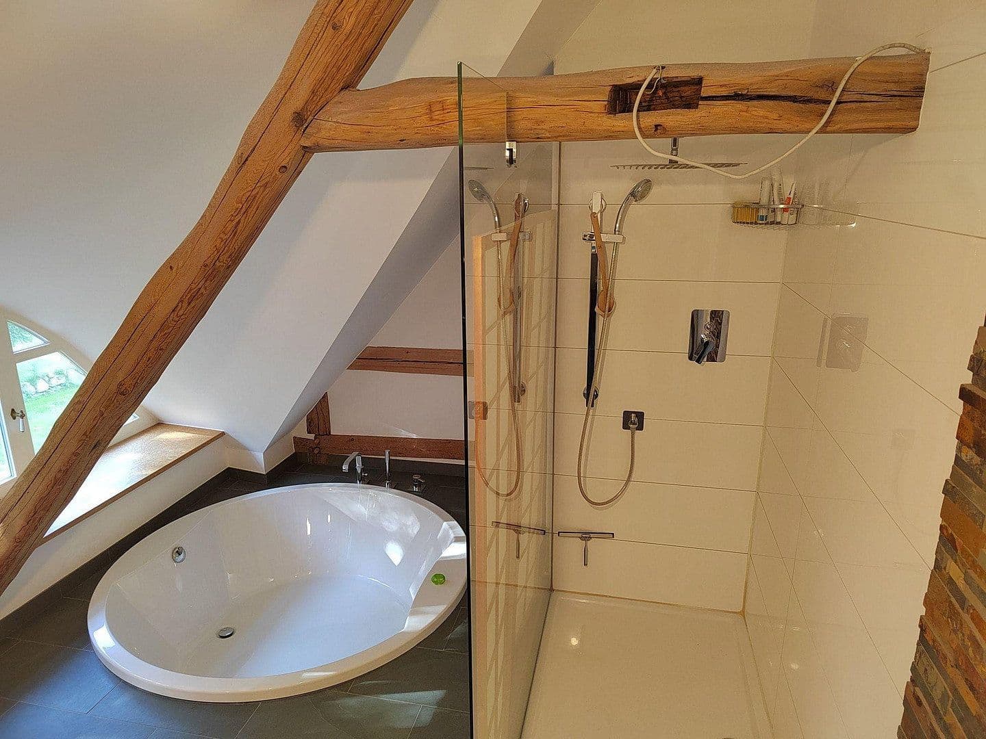 Predaj domu 270 m², pozemok 5.875 m², Niendorf bei Berkenthin, Šlezvicko-Holštajnsko Predaj domu 270 m², pozemok 5.875 m², Niendorf bei Berkenthin, Šlezvicko-Holštajnsko