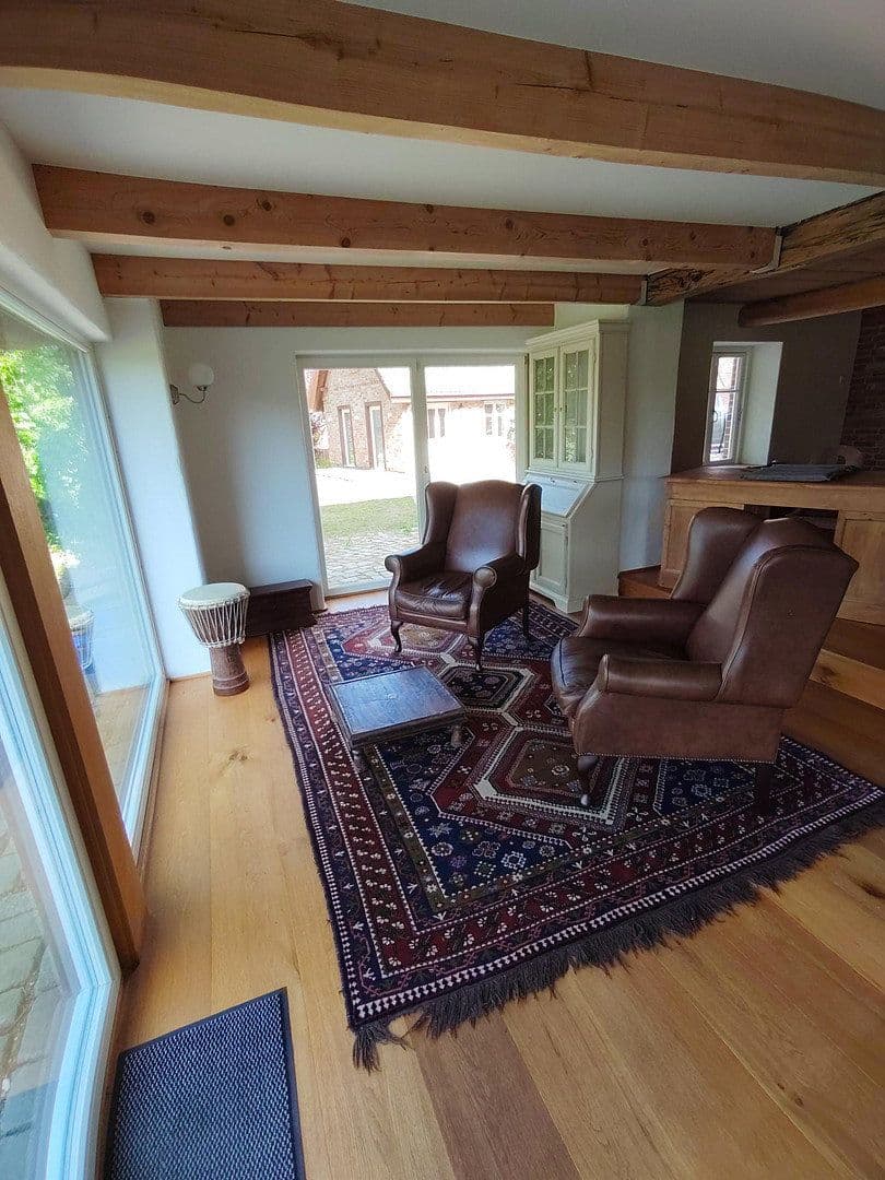 Predaj domu 270 m², pozemok 5.875 m², Niendorf bei Berkenthin, Šlezvicko-Holštajnsko Predaj domu 270 m², pozemok 5.875 m², Niendorf bei Berkenthin, Šlezvicko-Holštajnsko