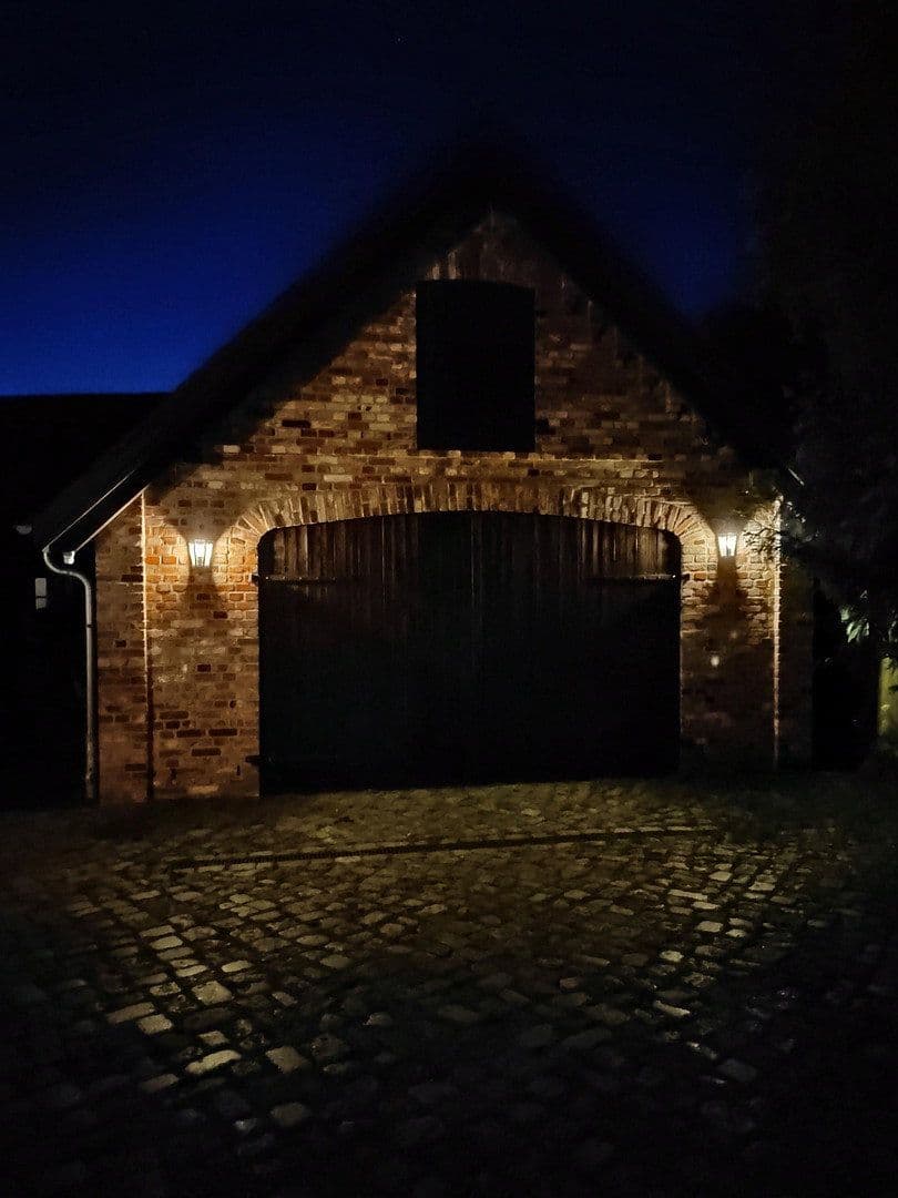Predaj domu 270 m², pozemok 5.875 m², Niendorf bei Berkenthin, Šlezvicko-Holštajnsko Predaj domu 270 m², pozemok 5.875 m², Niendorf bei Berkenthin, Šlezvicko-Holštajnsko