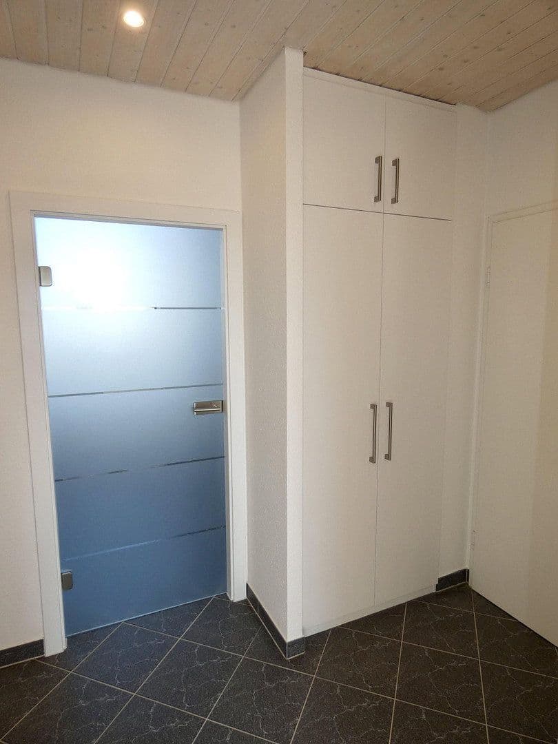Prenájom bytu 3-izbový 80 m², Lerchenweg 53b, Chemnitz, Sasko Prenájom bytu 3-izbový 80 m², Lerchenweg 53b, Chemnitz, Sasko