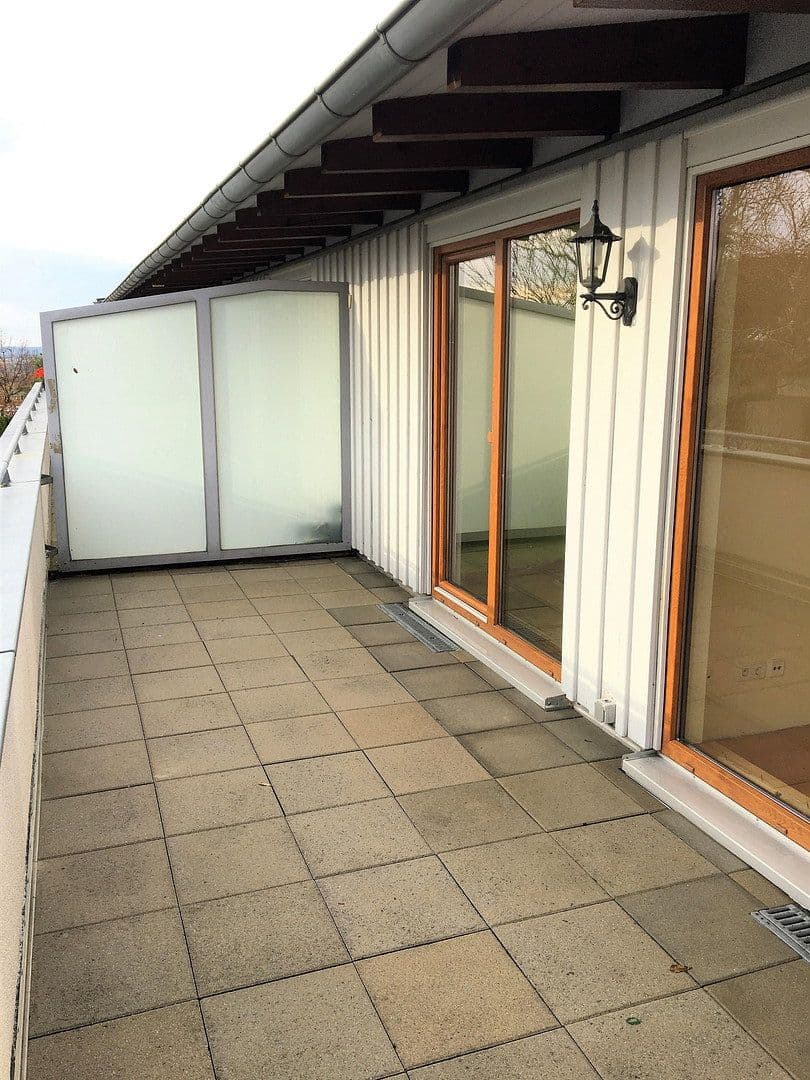 Prenájom bytu 3-izbový 80 m², Lerchenweg 53b, Chemnitz, Sasko Prenájom bytu 3-izbový 80 m², Lerchenweg 53b, Chemnitz, Sasko