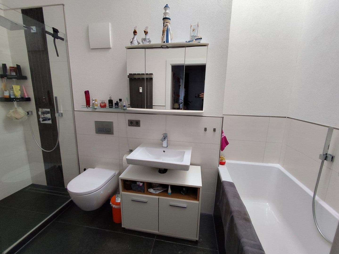 Prenájom bytu 3-izbový 80 m², Lerchenweg 53b, Chemnitz, Sasko Prenájom bytu 3-izbový 80 m², Lerchenweg 53b, Chemnitz, Sasko