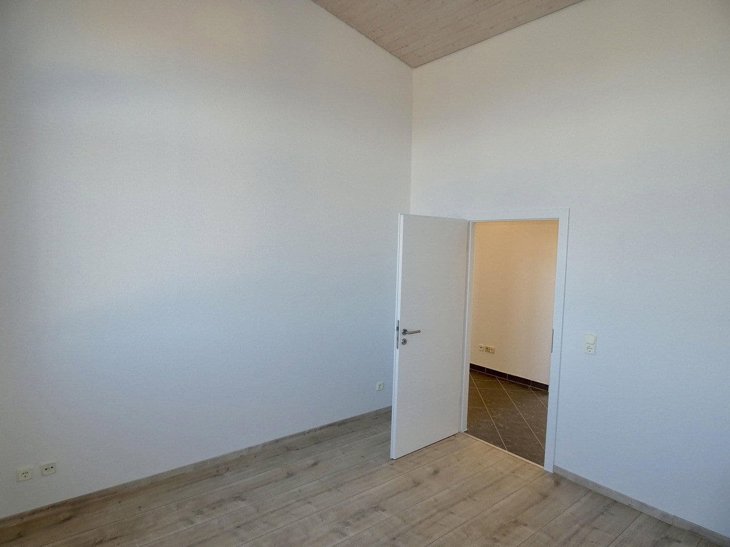 Prenájom bytu 3-izbový 80 m², Lerchenweg 53b, Chemnitz, Sasko Prenájom bytu 3-izbový 80 m², Lerchenweg 53b, Chemnitz, Sasko