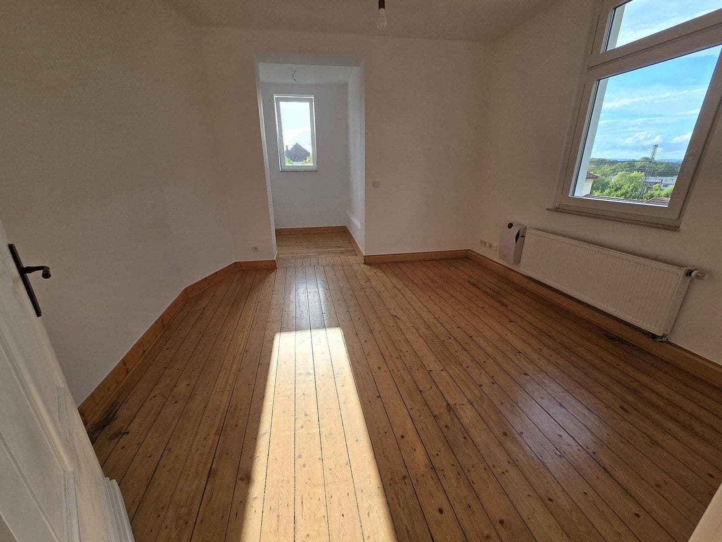 Prenájom bytu 5-izbový 136 m², Heinrichstraße, Bad Oeynhausen, Severné Porýnie - Westfálsko Prenájom bytu 5-izbový 136 m², Heinrichstraße, Bad Oeynhausen, Severné Porýnie - Westfálsko