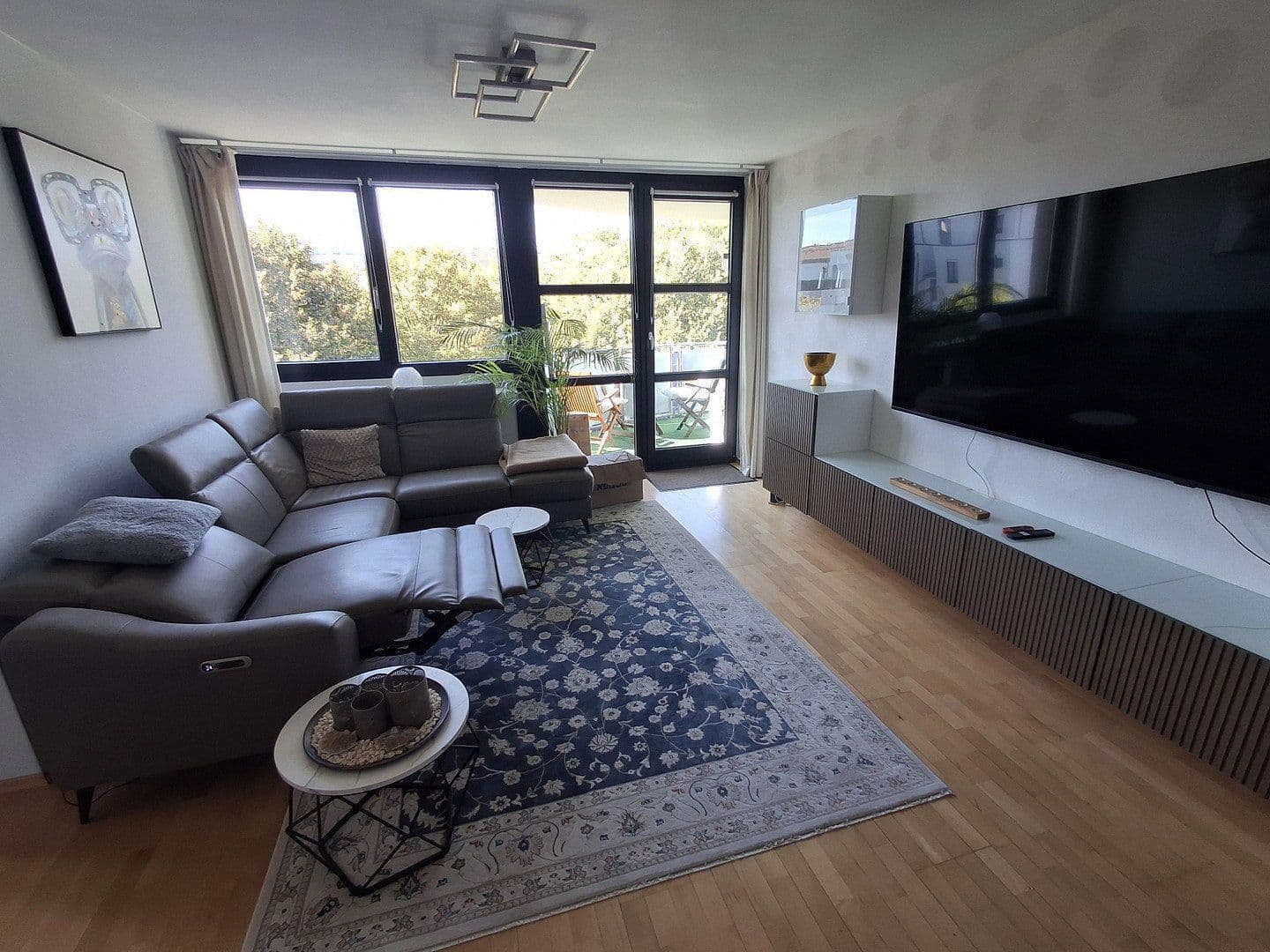 Prenájom bytu 3-izbový 73 m², Bonn, Severné Porýnie - Westfálsko Prenájom bytu 3-izbový 73 m², Bonn, Severné Porýnie - Westfálsko