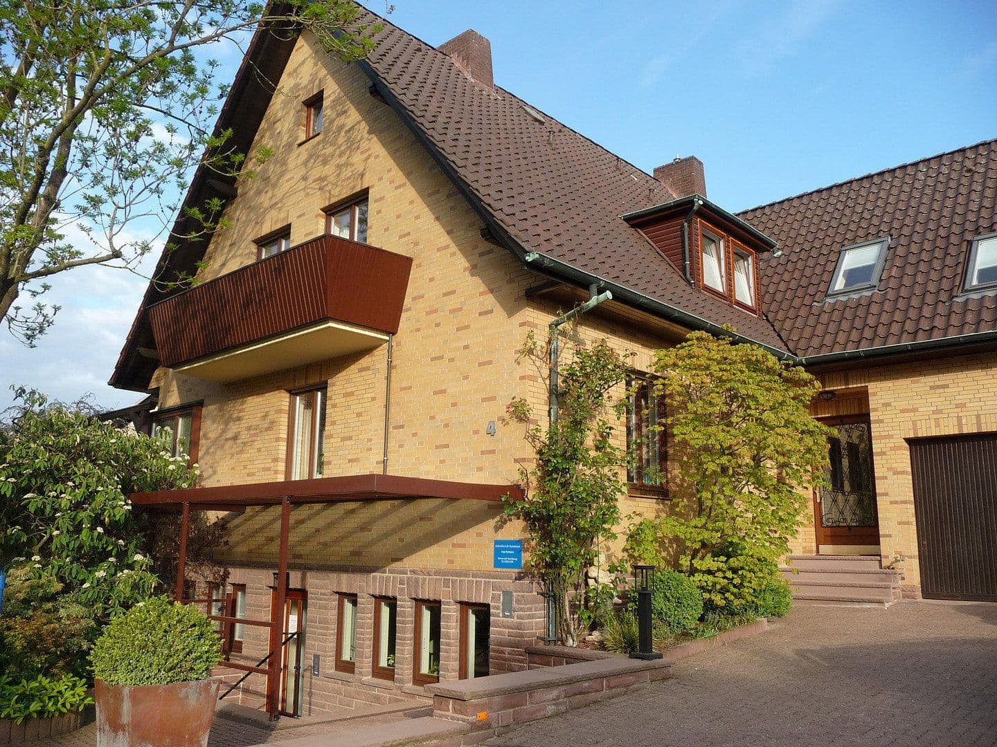Predaj domu 585 m², pozemok 1.000 m², Helpsen, Dolné Sasko Predaj domu 585 m², pozemok 1.000 m², Helpsen, Dolné Sasko