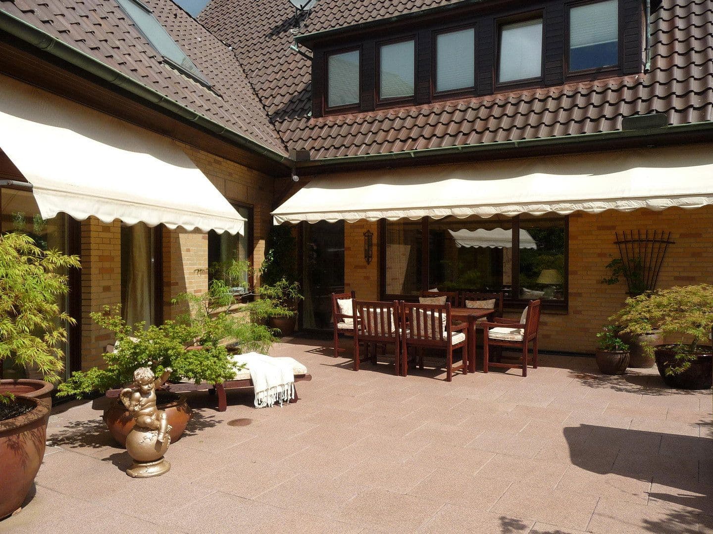 Predaj domu 585 m², pozemok 1.000 m², Helpsen, Dolné Sasko Predaj domu 585 m², pozemok 1.000 m², Helpsen, Dolné Sasko