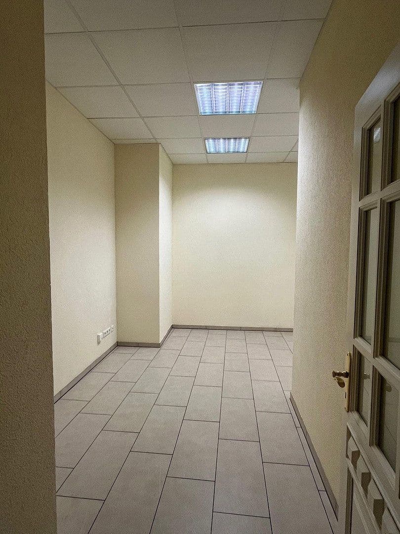 Prenájom bytu 4-izbový 120 m², Pforzheim, Bádensko-Wurttembersko Prenájom bytu 4-izbový 120 m², Pforzheim, Bádensko-Wurttembersko